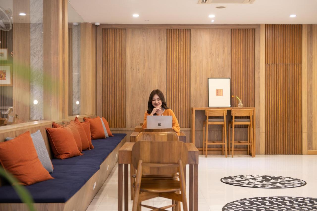 Sumittaya Chiangmai Hotel Чиангмай Екстериор снимка