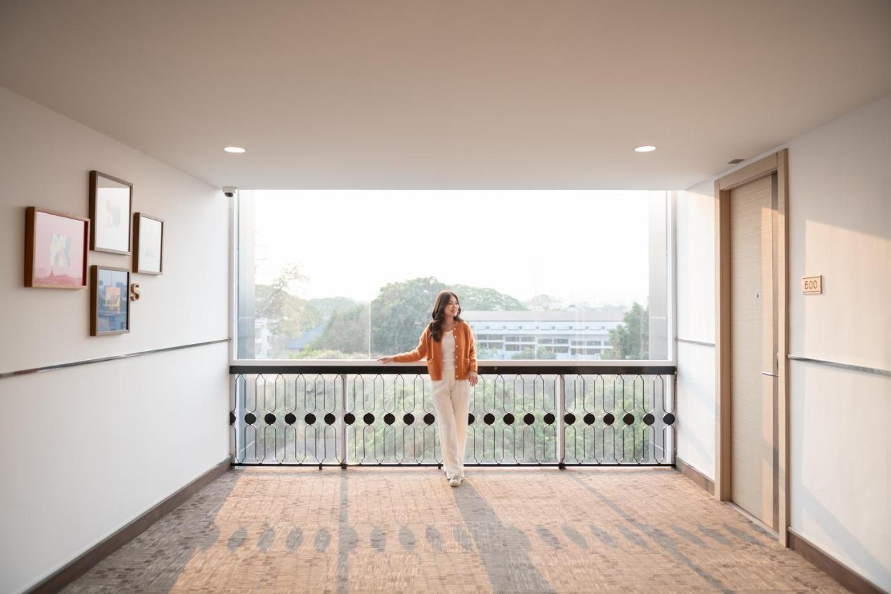 Sumittaya Chiangmai Hotel Чиангмай Екстериор снимка