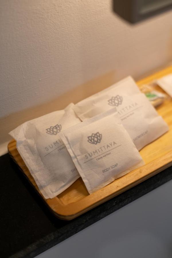 Sumittaya Chiangmai Hotel Чиангмай Екстериор снимка