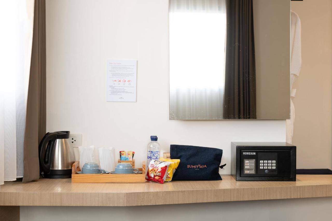 Sumittaya Chiangmai Hotel Чиангмай Екстериор снимка